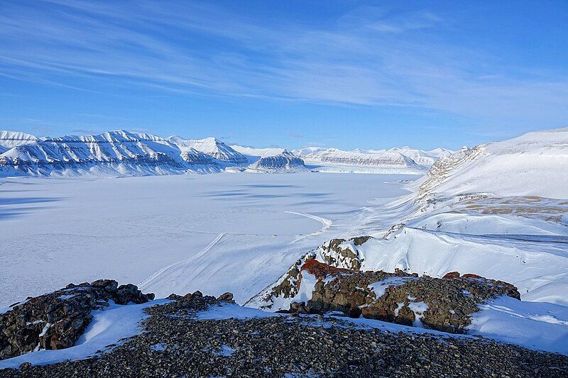 File:Inner-Tempelfjorden.jpg