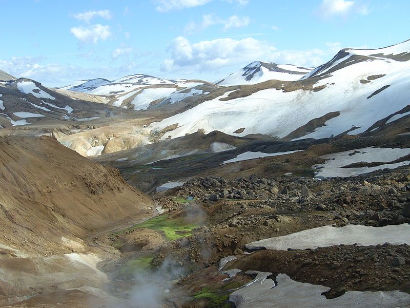 File:Kerlingarfjöll valley.JPG