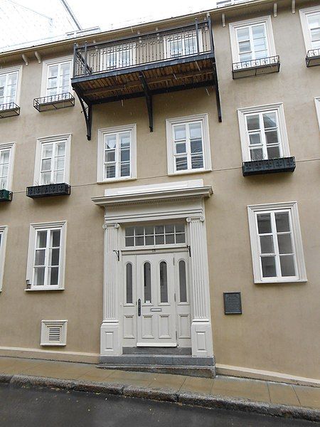 File:Maison Pierre-Stanislas-et-Elzear-Bedard 03.jpg