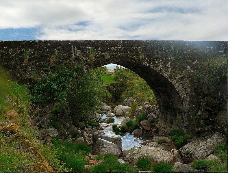 File:Ponte Romana.jpg