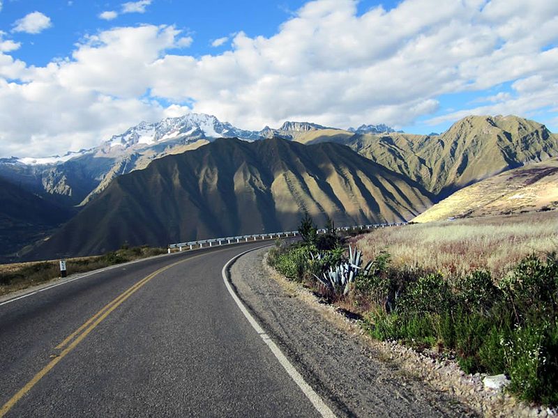 File:Sacred Valley (7914100606).jpg