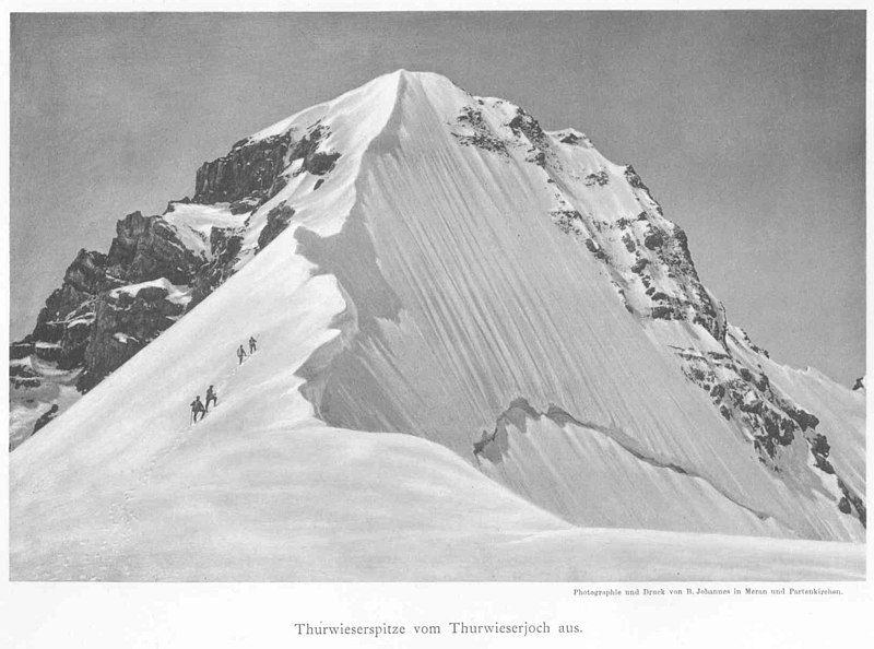 File:Thurwieserspitze etwa 1890.jpg