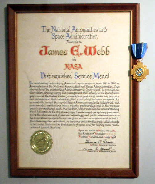 File:Webb-nasa-distinguished-ser.png