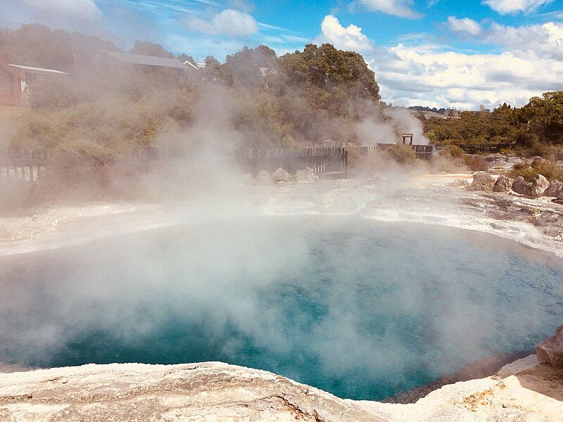 File:Whakarewarewa hot spring.jpg