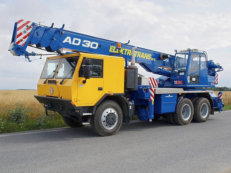 File:Autojeřáb AD30 Tatra815-7.jpg