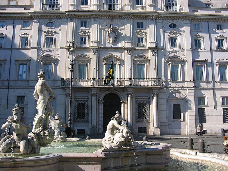 File:Bra emb roma.jpg