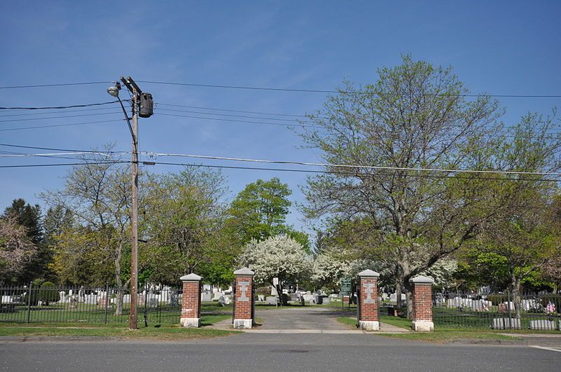 File:DaltonMA FairviewCemetery.jpg