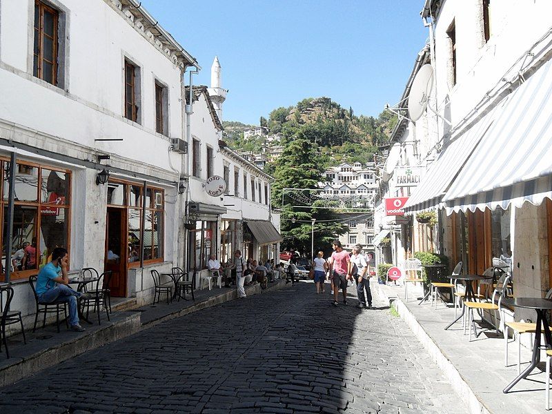 File:Gjirokaster, street 3.jpg