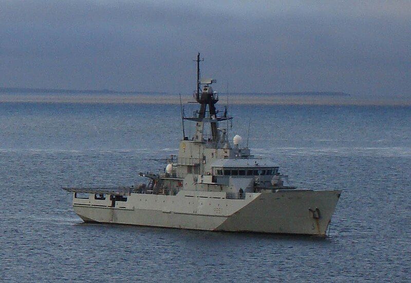 File:HMS-Clyde Fox-Bay.jpg