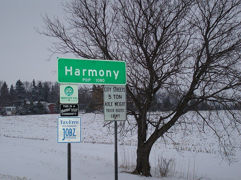 File:Harmony, Minnesota signpost.JPG