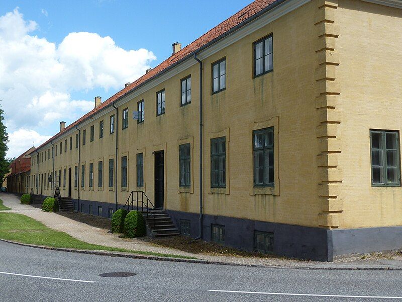 File:Kavalerbygningen 2.JPG