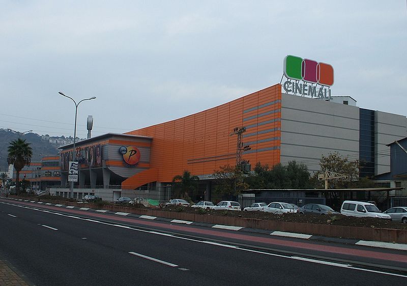 File:Lev Hamifratz-Citymall.JPG