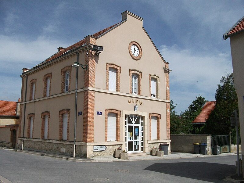 File:Mairie de Montbré.JPG