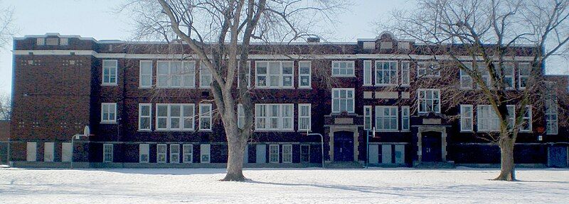 File:MimicoCentralStFormerMimicoHighSchool.JPG