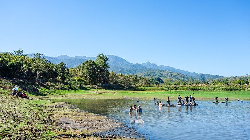 File:Pai Fishing (23853434966).jpg