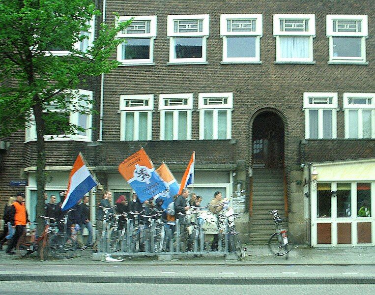 File:Rightwingdemo-Amsterdam27-may2006.jpg