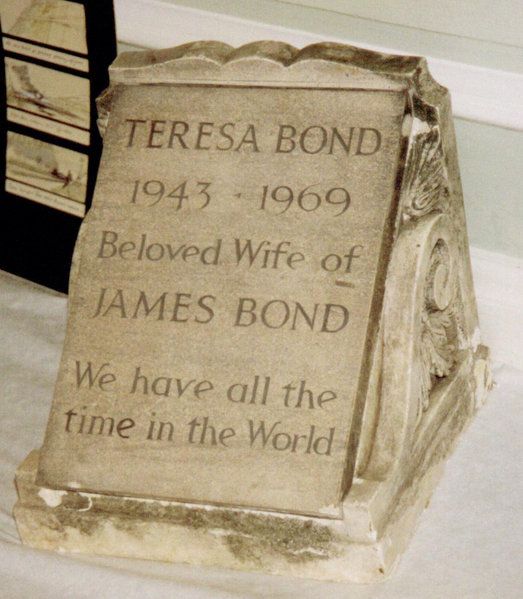 File:Tracy Bond gravestone.jpg