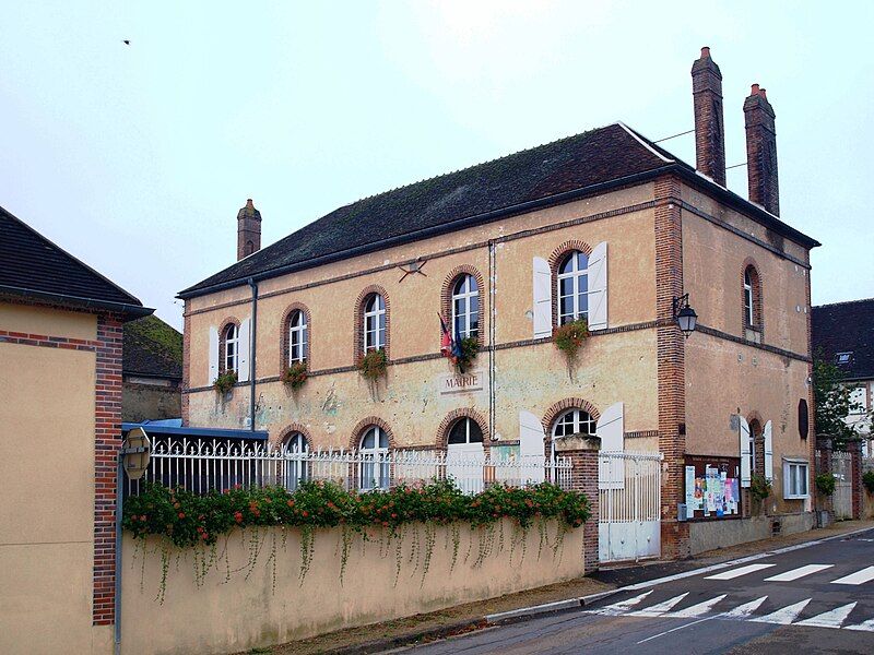 File:Villiers-sur-Tholon-mairie-07.JPG