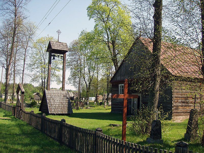 File:Akmuo church.jpg