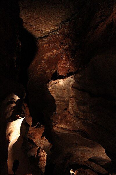 File:Alabaster Caverns.jpg