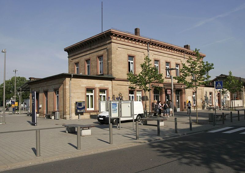 File:Bahnhof Heppenheim 02.jpg