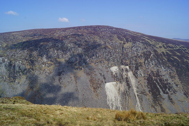 File:Camaderry Mountain, Wicklow.jpg