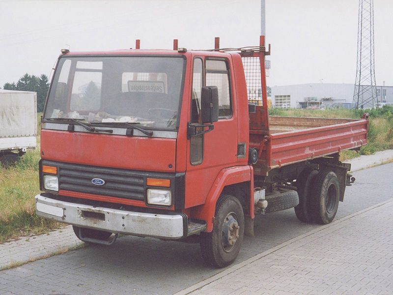 File:Ford-Cargo-Pritschenkipper.jpg