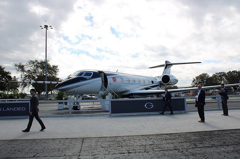 File:Gulfstream G800 (10-20-2022).jpg