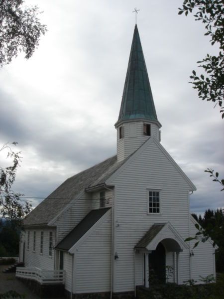 File:Hundvin kyrkje.JPG