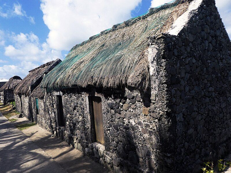 File:Ivatan House.jpg