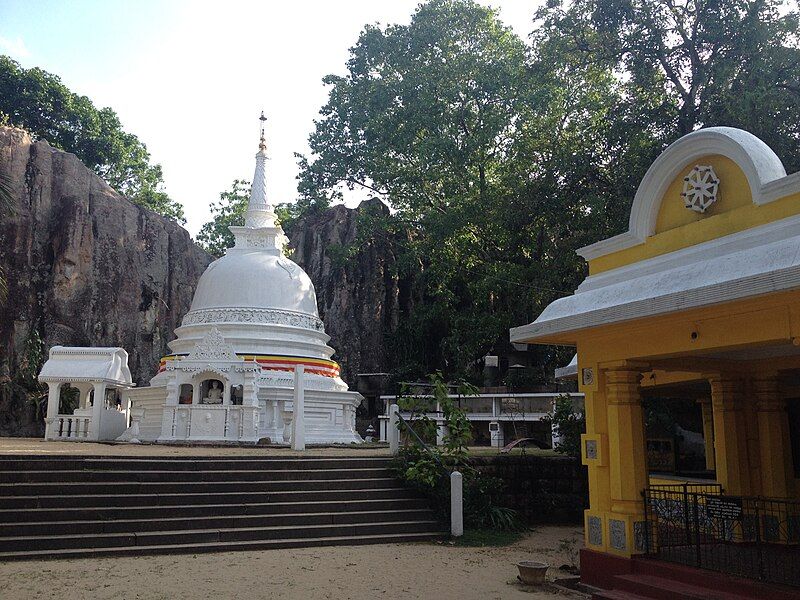 File:Koskandawala Vihara.jpg