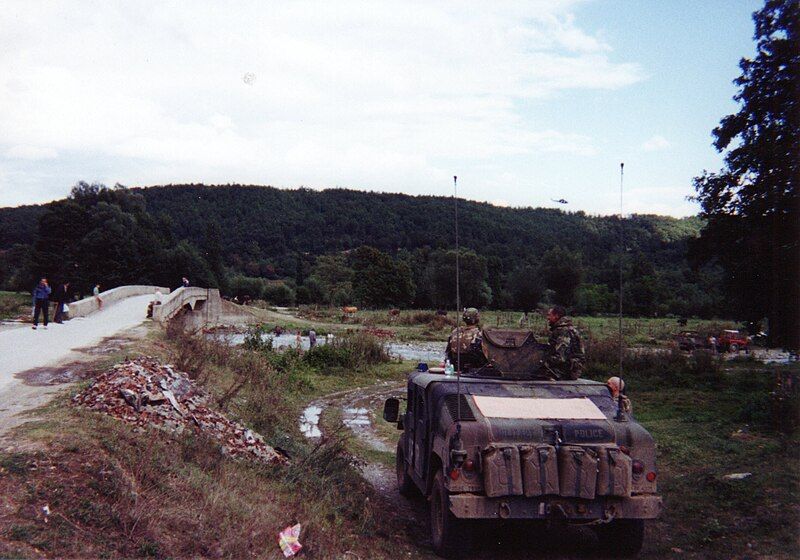 File:Kosovo 010.jpg