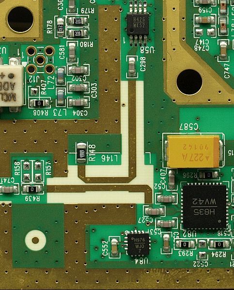 File:Microstrip Directional Coupler.jpg