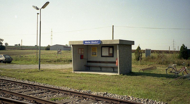 File:Niederabsdorf-01.JPG