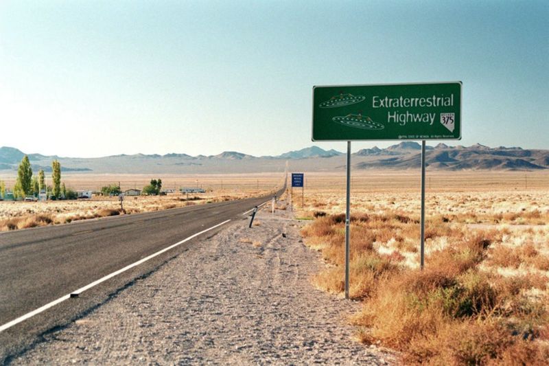 File:Rachel NV Hwy375.jpg