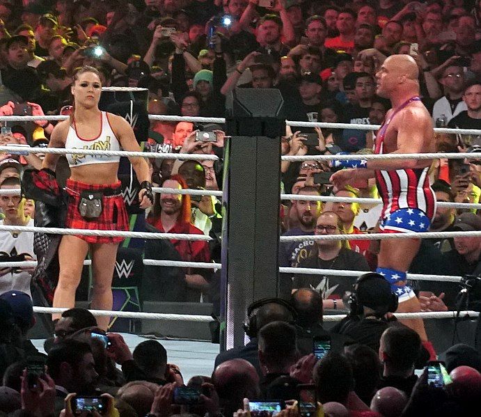 File:Rousey&Angle WM34 crop.jpg