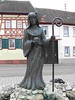 Saint Leoba's statue in Schornsheim