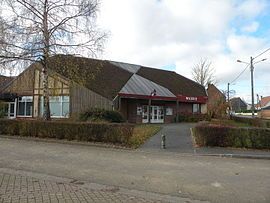 The town hall in Velennes