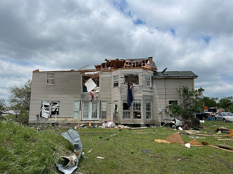 File:WaxahachieEF2tornadodamage2021.jpg