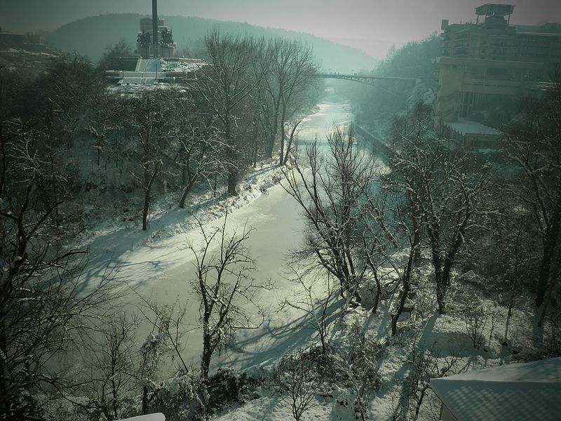 File:Yantra river,Bulgaria winter.jpg