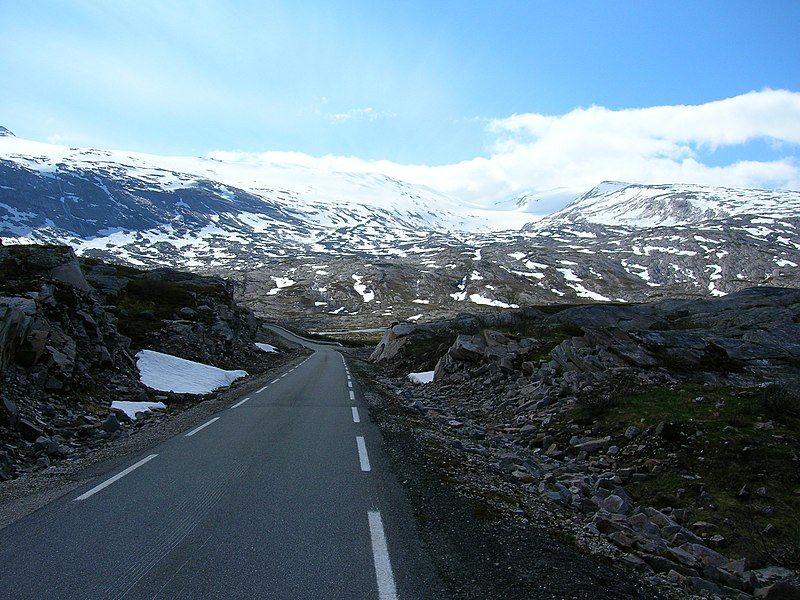 File:2006-06-17 Melfjellet 55.JPG