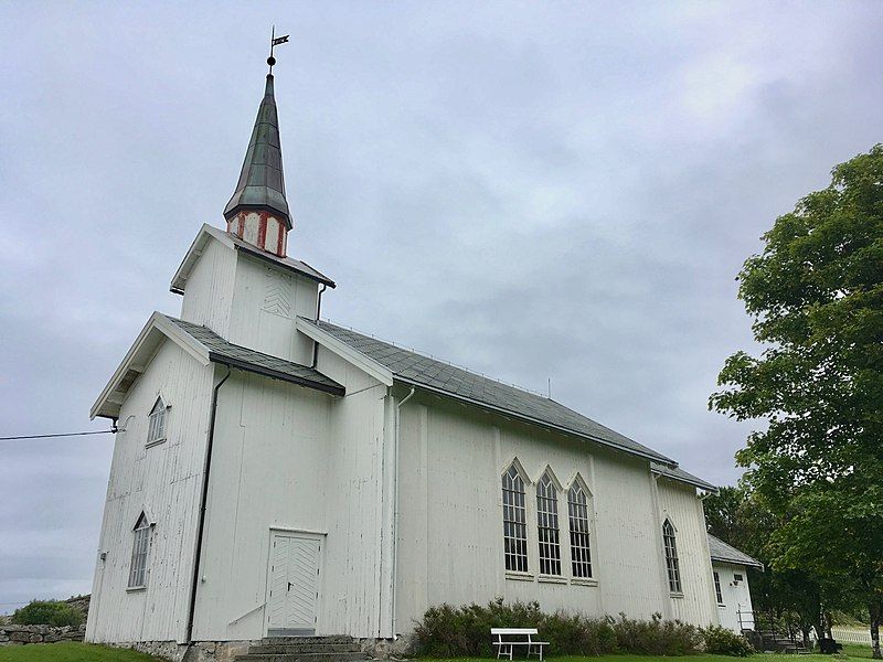 File:Agdenes church 02.jpg