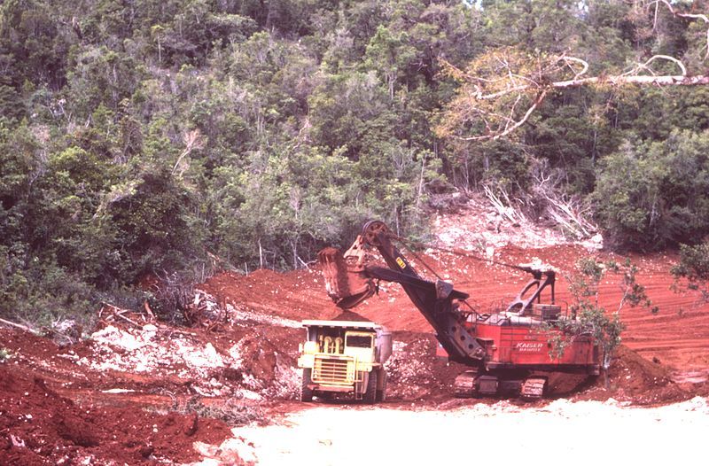 File:Bauxite Jamaica 1984.jpg