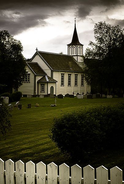 File:Berkåk kirke.jpg