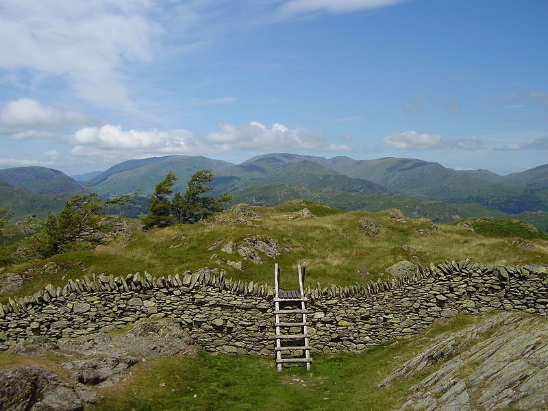 File:Black Fell, Lancashire.jpg