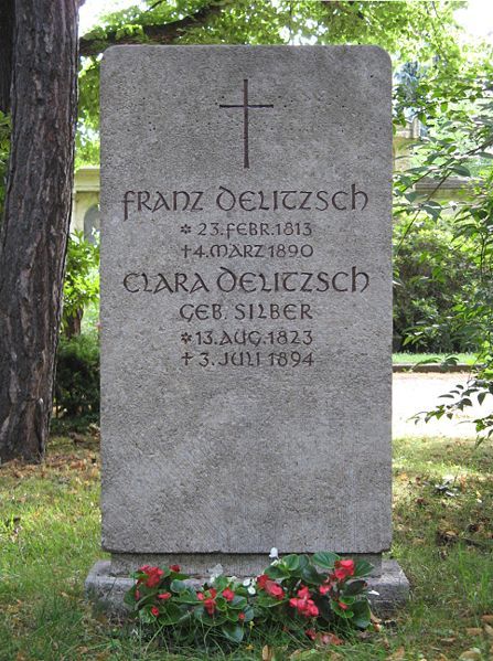 File:Franz Delitzsch Gravestone.jpg