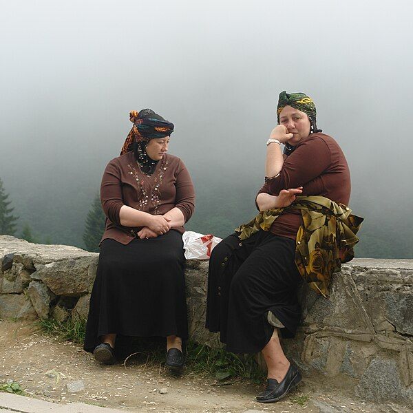 File:Hemshin Women.jpg