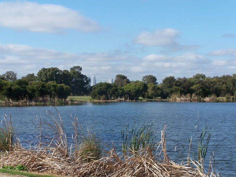 File:Herdsman lake gnangarra.jpg