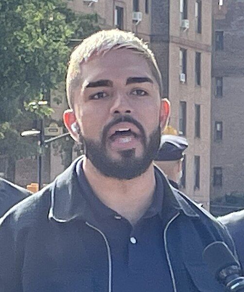 File:Kenny Burgos (cropped).jpg