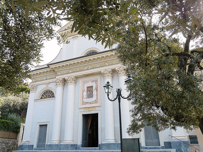 File:Megli (Recco)-santuario grazie-struttura3.JPG